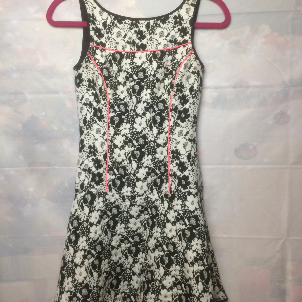 Banana Republic Black and White Floral Dress